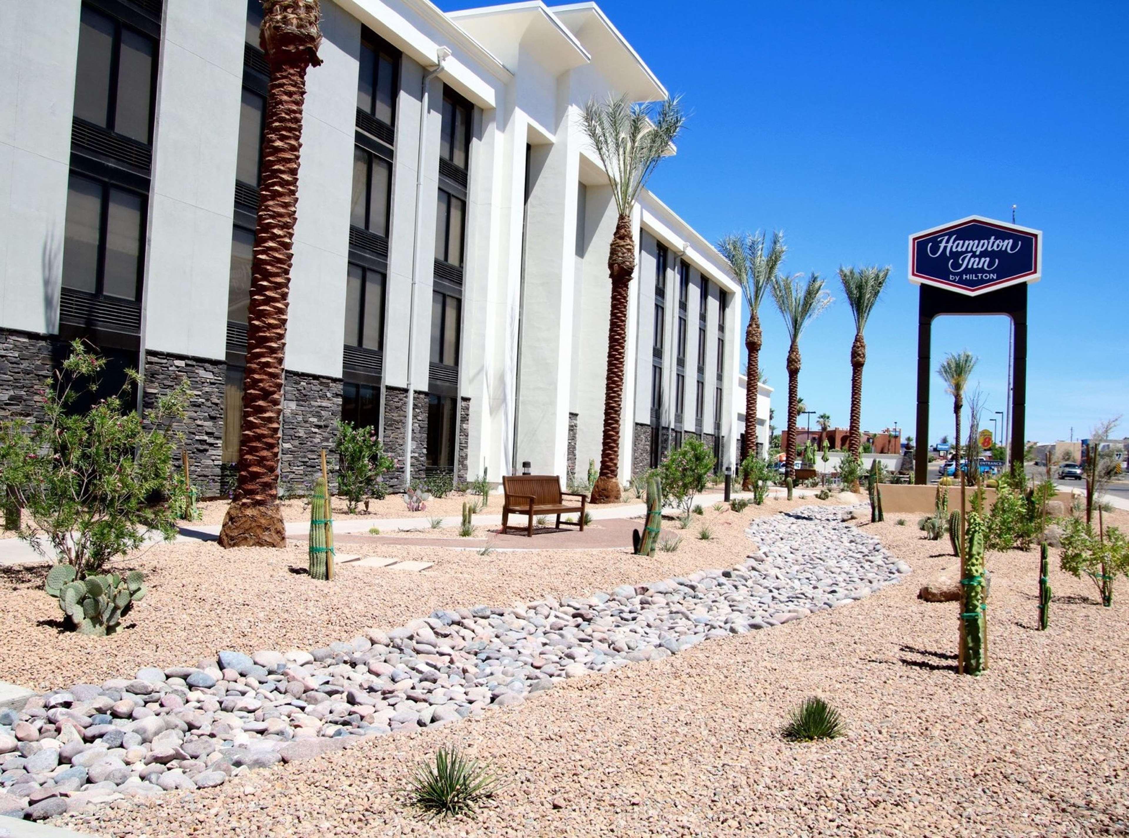 Hampton Inn Lake Havasu City Exterior photo