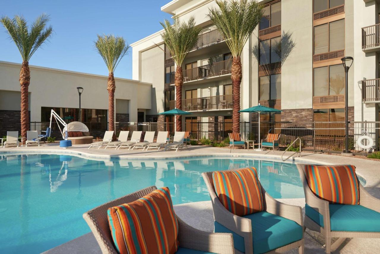 Hampton Inn Lake Havasu City Exterior photo