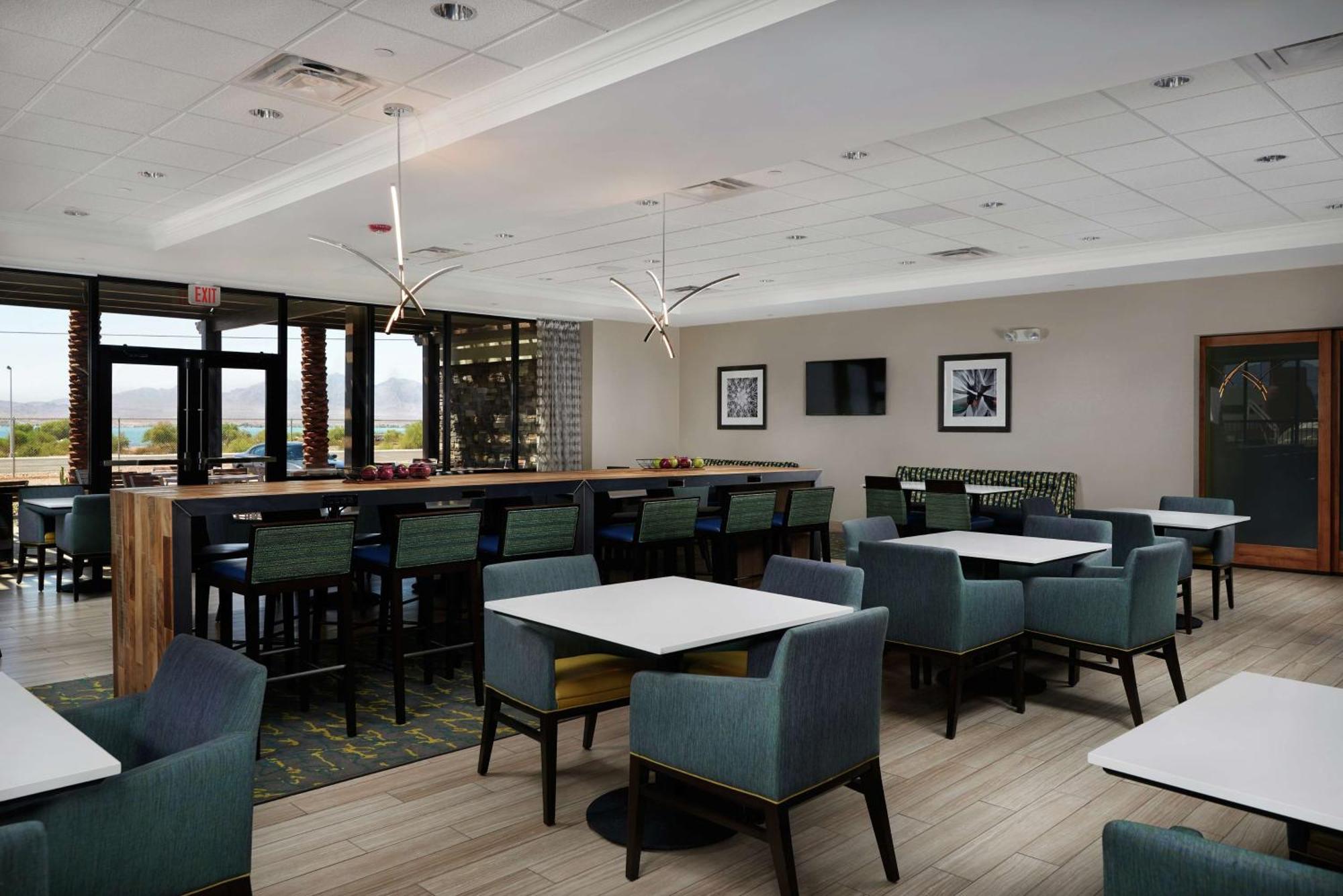 Hampton Inn Lake Havasu City Exterior photo