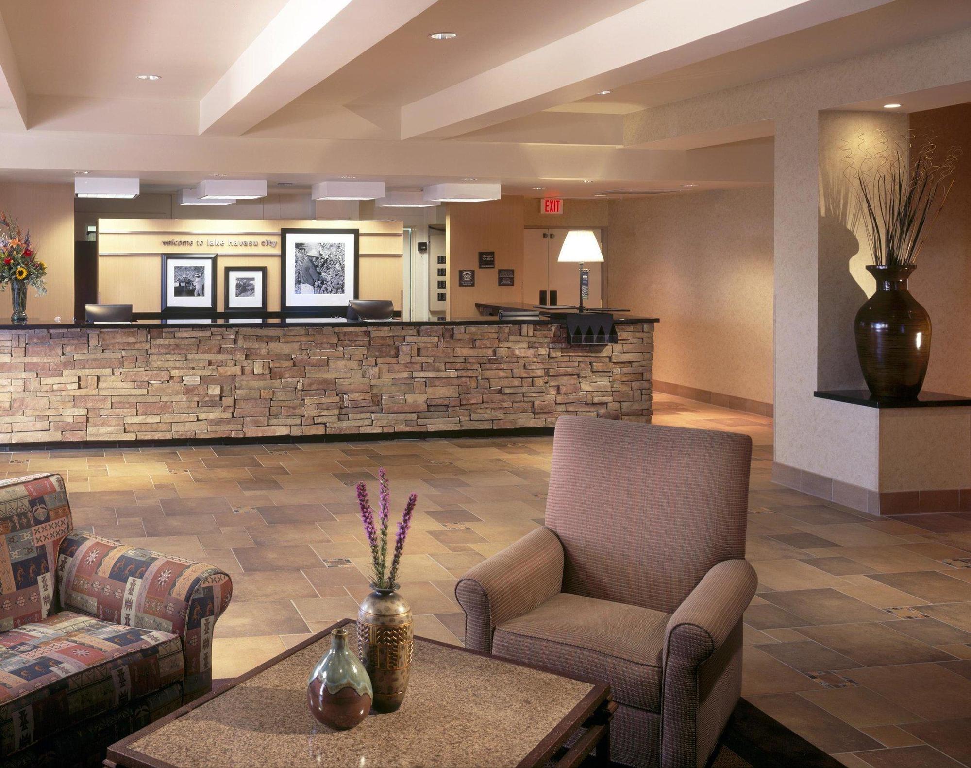 Hampton Inn Lake Havasu City Exterior photo